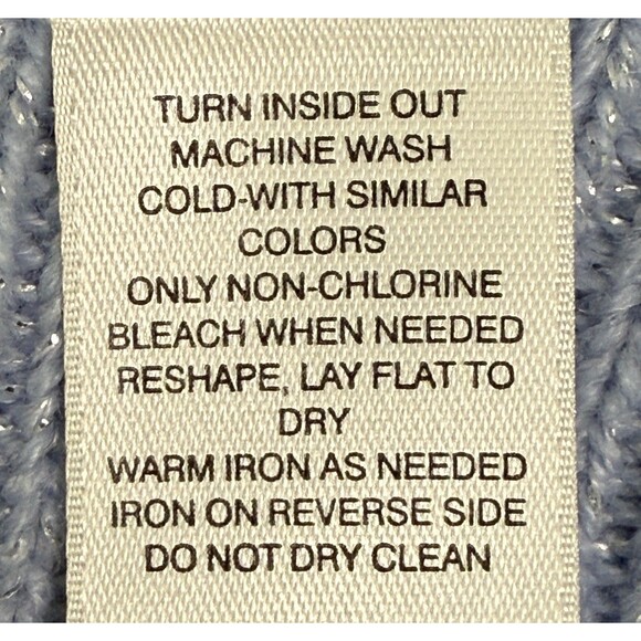 Women’s Light Blue Beaded Sweater Metallic Knit Shimmery Feminine Classic Sz Sm - Picture 7 of 9